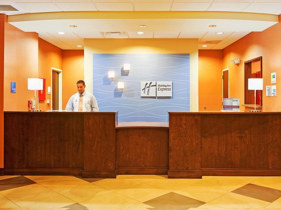Holiday Inn Express Hotel & Suites Huntsville West - Research Park By Ihg Eksteriør billede