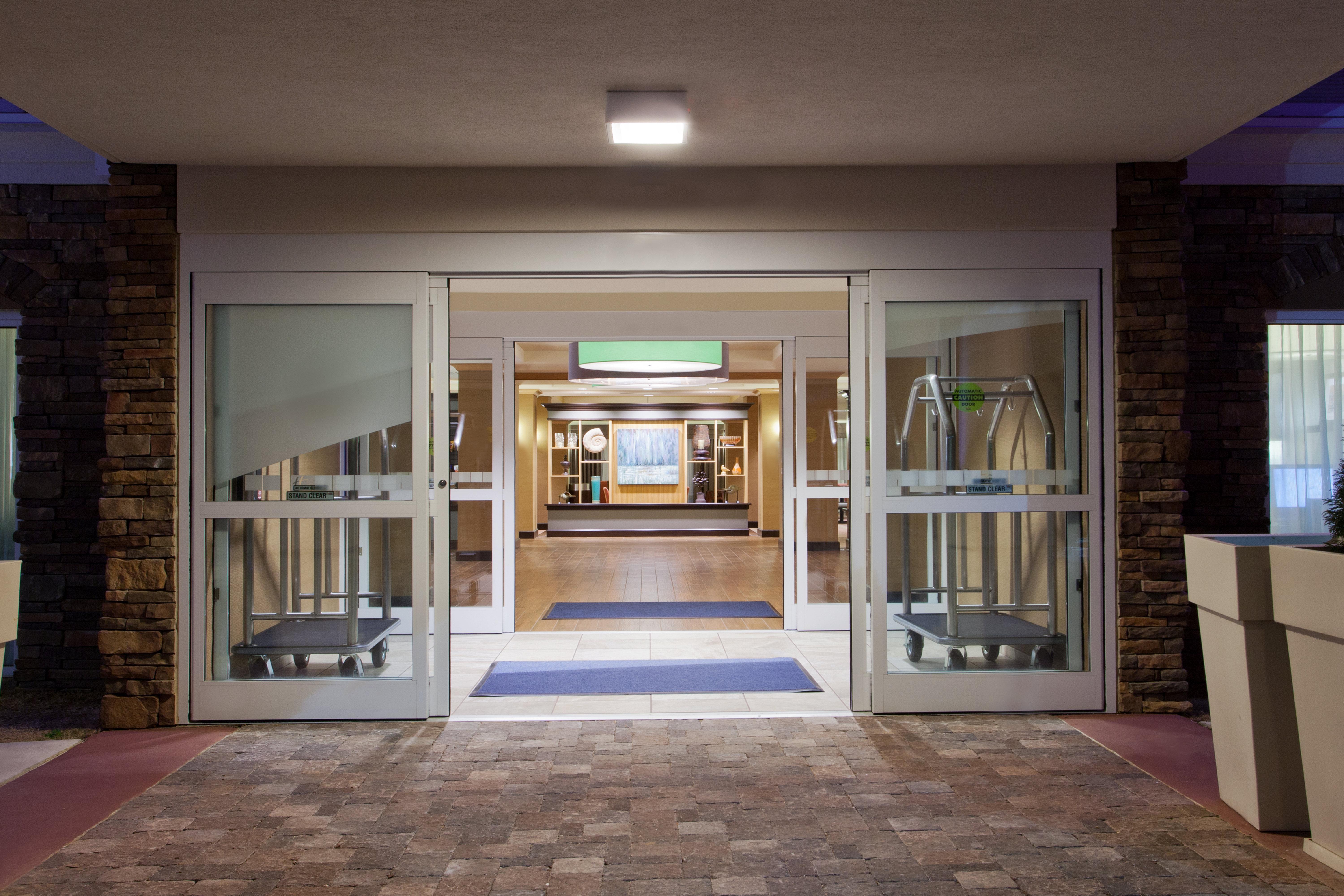Holiday Inn Express Hotel & Suites Huntsville West - Research Park By Ihg Eksteriør billede